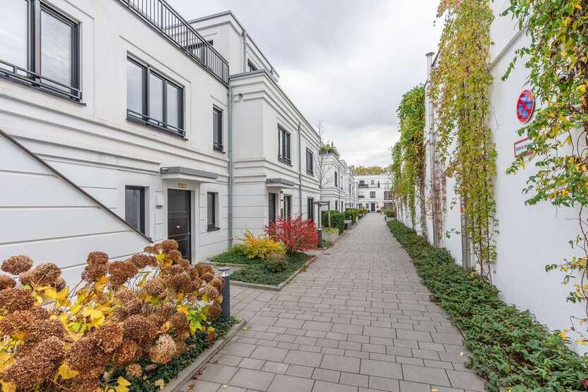 Wohnung zum Kaufen in Düsseldorf 1.135.000 € 114 m² 4.5 zimmer