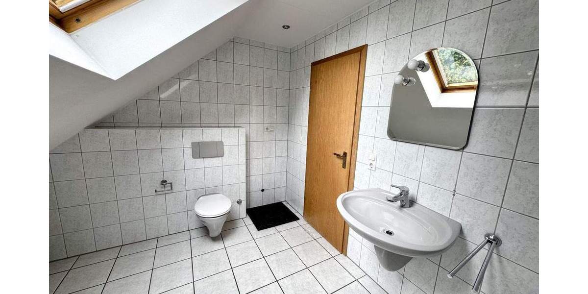 Mehrfamilienhaus, Wohnhaus Leverkusen Quettingen - 6 Zimmer, 191 m&sup2;, 599.000&euro; | Angebot:24401000