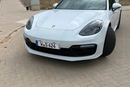 Porsche Panamera 126.000 km 65.000 &euro; Düsseldorf 40627