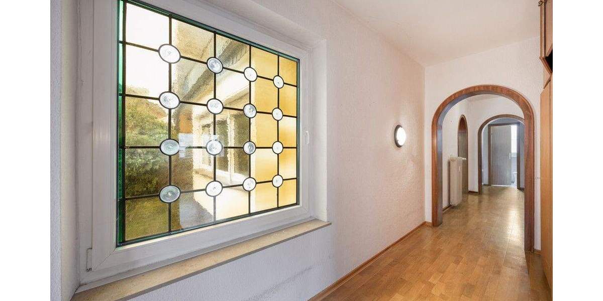 Großzügiges Einfamilienhaus mit zwei Einliegerwohnungen in Odenthal Eikamp - Mehrfamilienhaus, Wohnhaus Odenthal / Eikamp Eikamp | Angebot:25900153