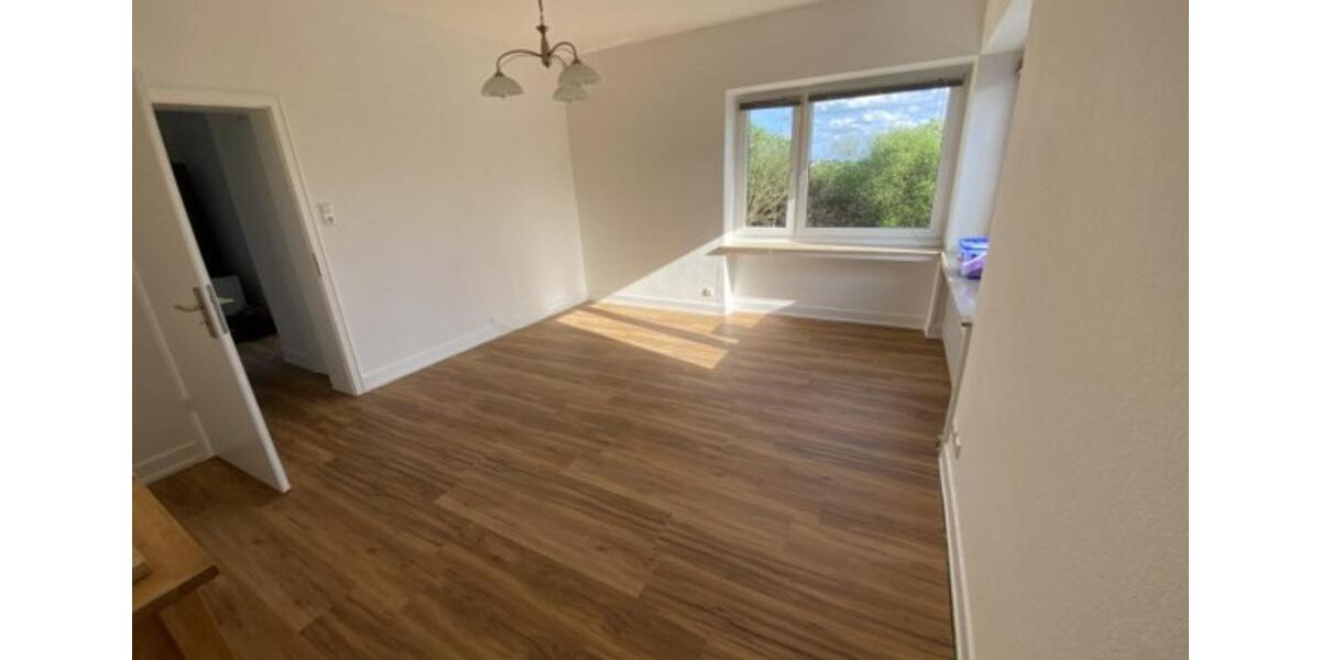 Etagenwohnung Solingen Aufderhöhe - 3 Zimmer, 85 m&sup2;, 1.050&euro; | Angebot:24886226