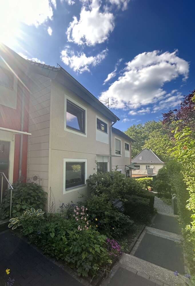 Haus zum Kaufen in Solingen 445.000 € 126.5 m²