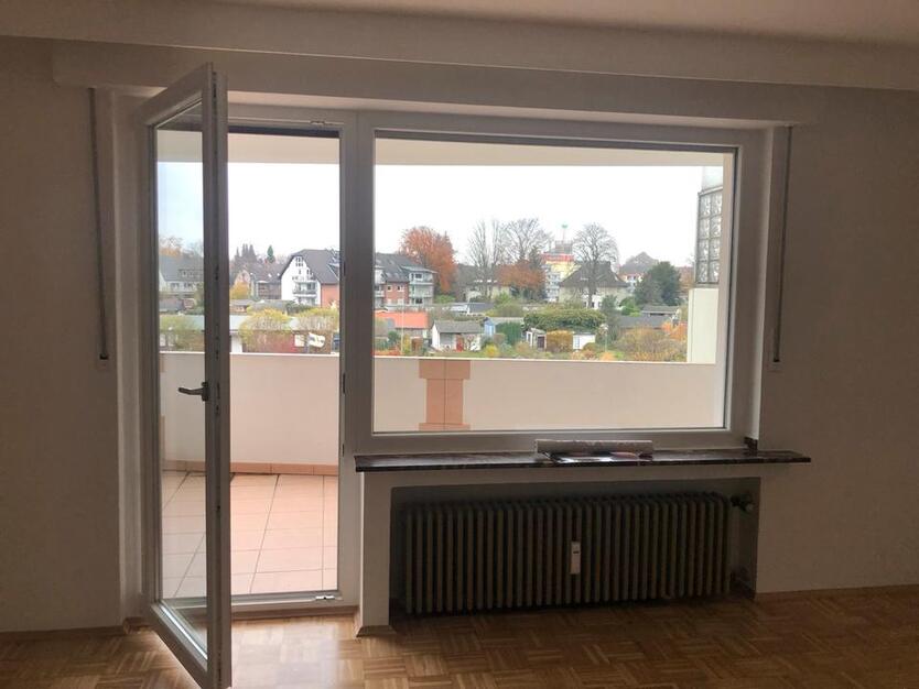 Hochwertig renovierte 3-Zimmer-Wohnung mit unverbaubarem Ausblick