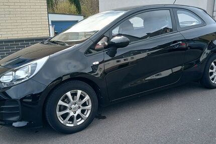 Kia Rio 42.500 km 7.000 &euro; Remscheid 42859