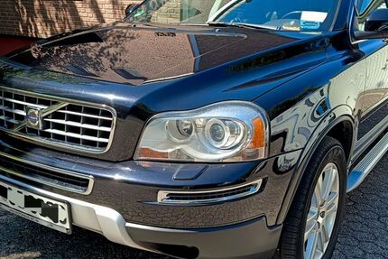 Volvo XC90 197.200 km 9.500 &euro; Köln 51147