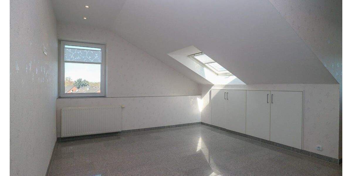 Etagenwohnung Neuss Weckhoven - 2 Zimmer, 68 m&sup2;, 198.000&euro; | Angebot:24764249