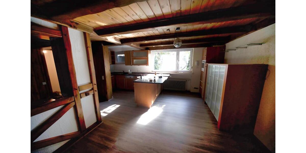 Einfamilienhaus Wuppertal Dönberg - 10 Zimmer, 304 m&sup2;, 3.100&euro; | Angebot:24477426