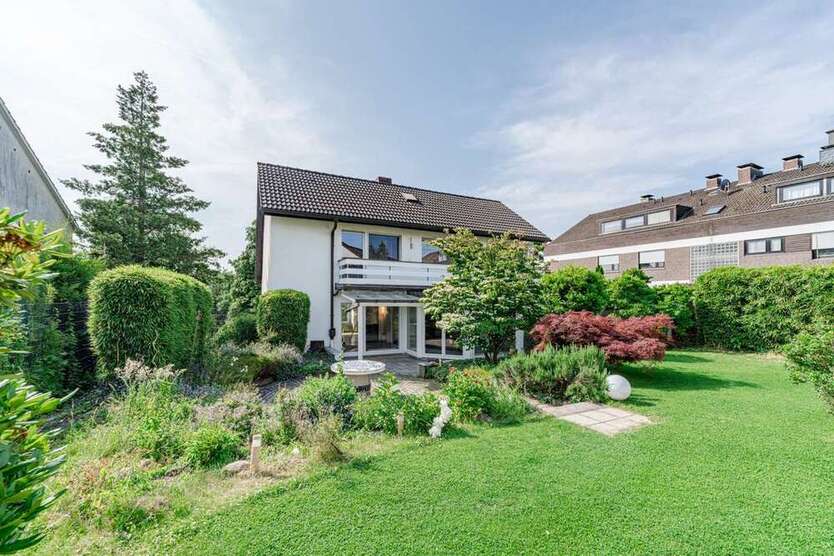 Haus zum Kaufen in Essen Heisingen 1.190.000 € 322.09 m²