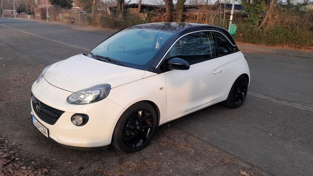 Opel Adam 100.110 km 7.950 &euro; Düsseldorf 40599