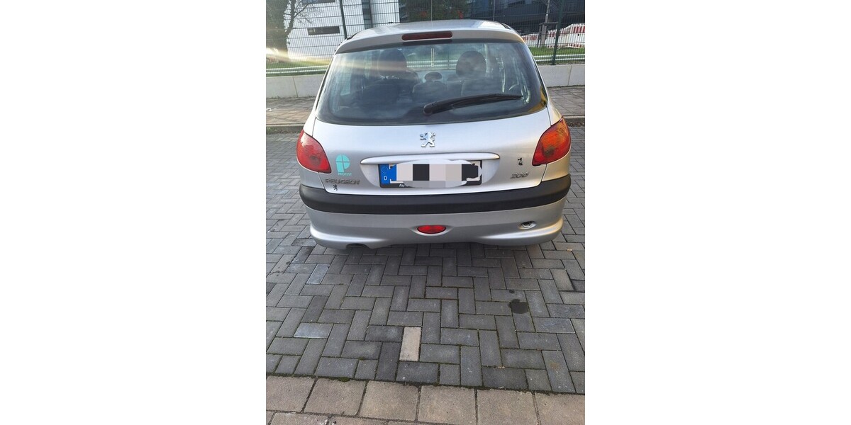 Peugeot 206 198.656 km 2.000 € Düsseldorf 40213