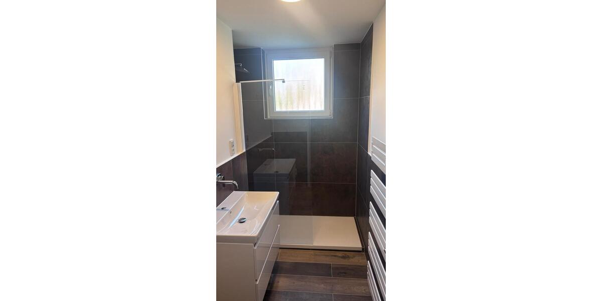 Etagenwohnung Erkrath - 3 Zimmer, 85 m&sup2;, 260.000&euro; | Angebot:27230022