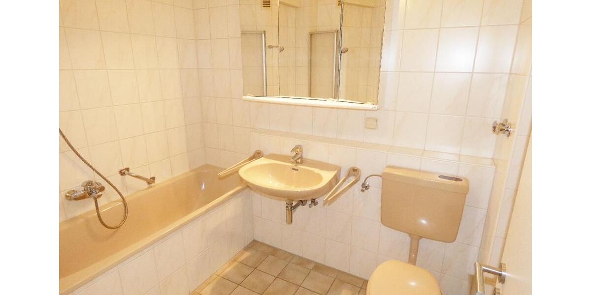Etagenwohnung Leverkusen Bergisch Neukirchen - 2 Zimmer, 75 m&sup2;, 750&euro; | Angebot:25932124