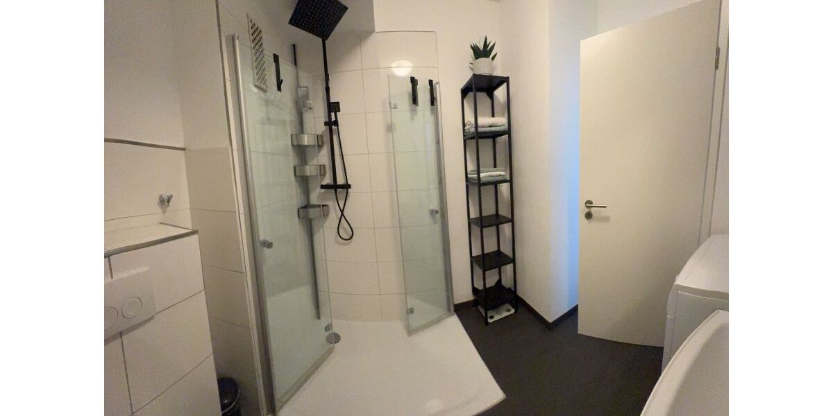 Provisionsfrei* Golzheim - Rheinnähe - ruhige Erdgeschoss-Wohnung voll saniert und möbliert 2 zimmer