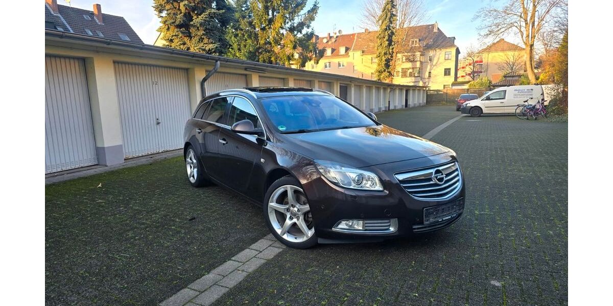 Opel Insignia 208.600 km 5.800 € Düsseldorf 40231