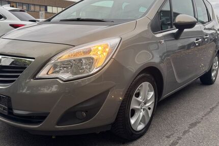 Opel Meriva 108.270 km 3.490 € Düsseldorf 40233