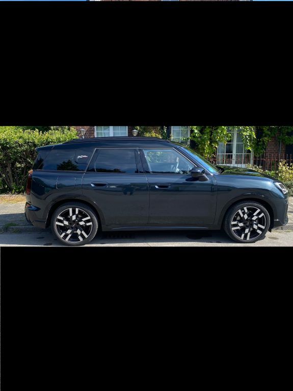 Cooper E Countryman