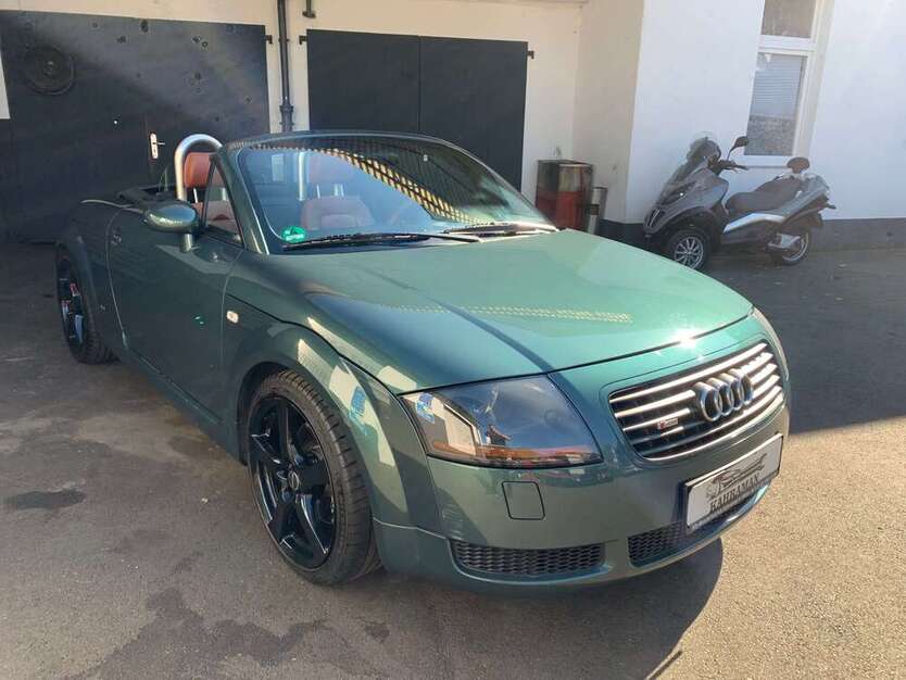 TT