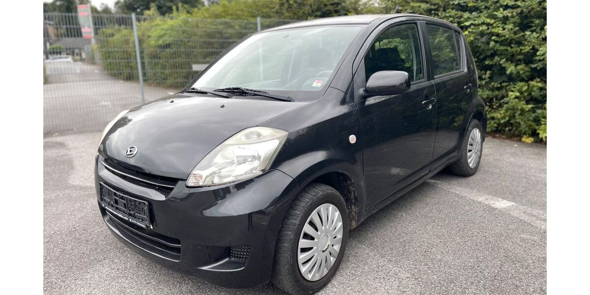 Daihatsu Sirion 177.000 km 2.650 € Wuppertal 42389