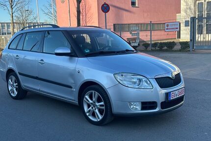 Skoda Fabia 207.000 km 2.900 &euro; Neuss 41460