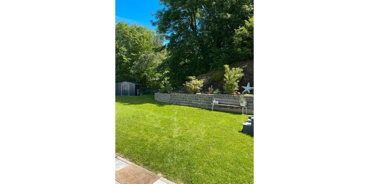 Einfamilienhaus Halver - 13 Zimmer, 350 m&sup2;, 785.000&euro; | Angebot:27096772