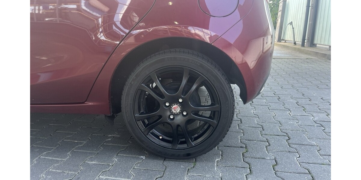 Mazda 2 145.000 km 5.000 € Leverkusen 51373