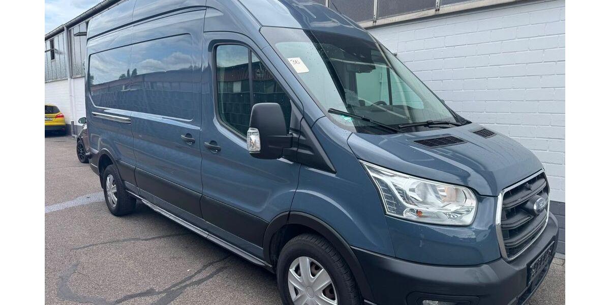 Ford Transit 141.817 km 8.990 &euro; Köln 51149