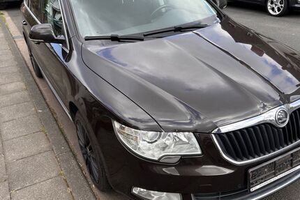 Skoda Superb 247.500 km 9.000 &euro; Köln 50769