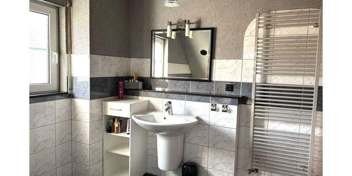 Einfamilienhaus Hilden Kalstert - 3 Zimmer, 125 m&sup2;, 595.000&euro; | Angebot:24778053