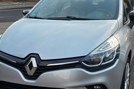 Renault Clio 85.925 km 7.900 &euro; Neuss 41470