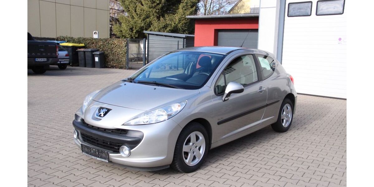Peugeot 207 64.100 km 3.790 &euro; Velbert 42549