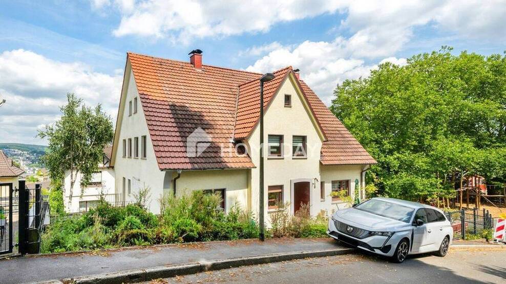 Charmantes Mehrfamilienhaus mit Ausbaupotenzial - Großzügig, gepflegt und vielseitig nutzbar