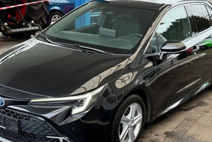 Toyota Corolla 166.158 km 17.990 &euro; Köln 51065