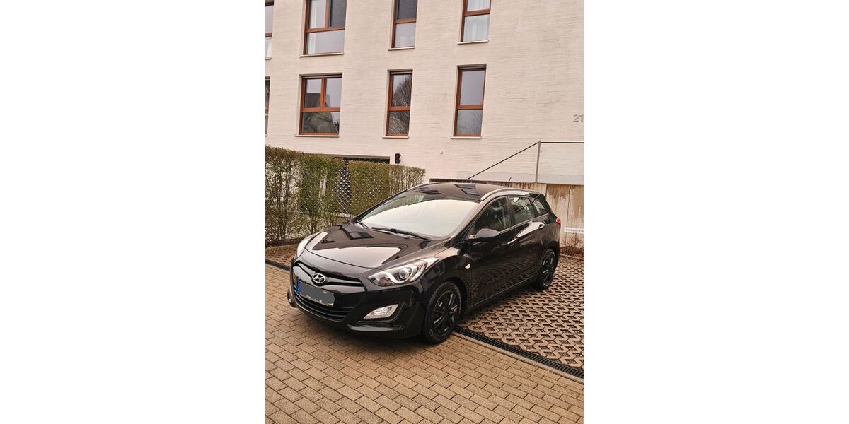 Hyundai i30 105.000 km 6.899 &euro; Wuppertal 42107