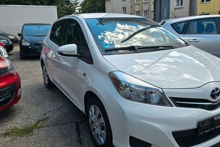 Toyota Yaris 79.000 km 8.800 € Essen 45144