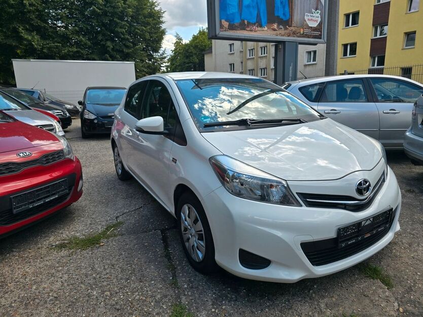 Toyota Yaris 79.000 km 8.800 € Essen 45144