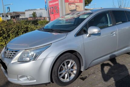 Toyota Avensis 142.000 km 6.200 &euro; Pulheim 50259