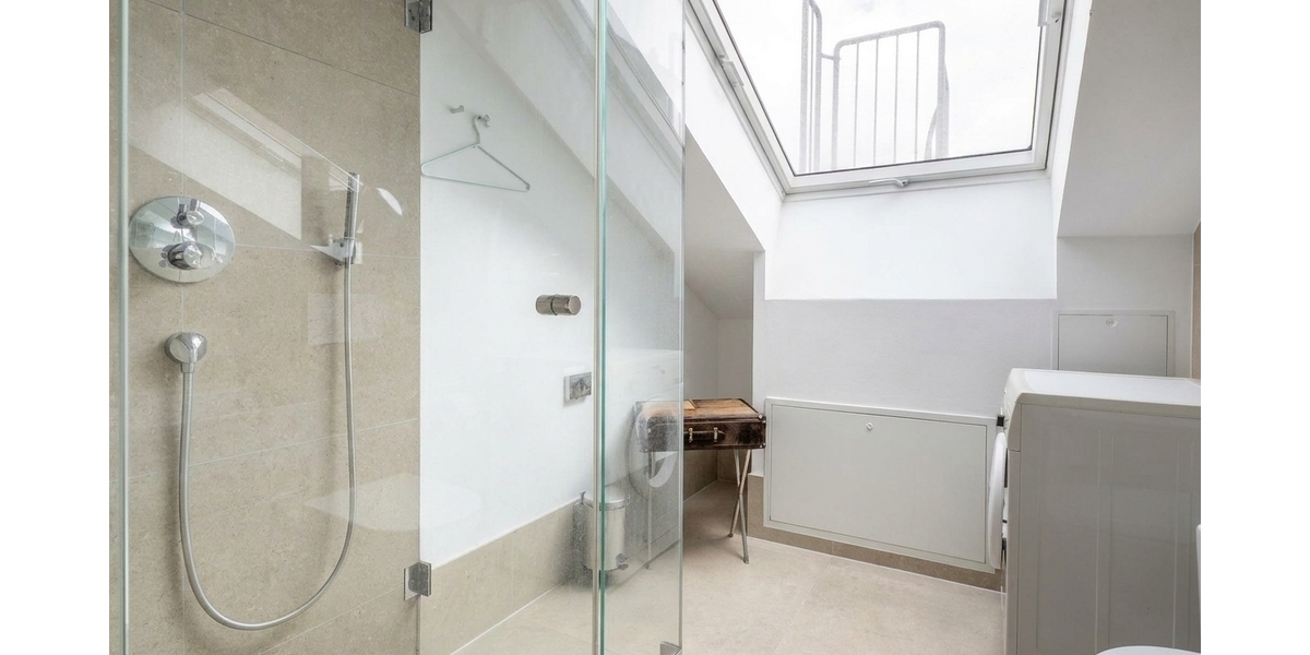Rund 208.000 EUR Jahresmiete: Wohn- & Geschäftshaus mit Boardinghouse in Köln-Buchforst - Mehrfamilienhaus, Wohnhaus Köln Mülheim | Angebot:27679841
