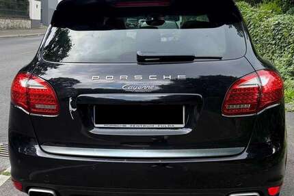 Porsche Cayenne 98.000 km 28.900 € Düsseldorf 40629
