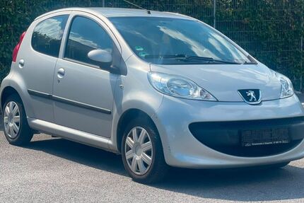 Peugeot 107 213.000 km 1.999 &euro; Wuppertal 42389