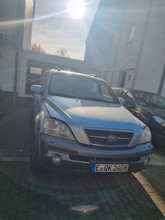 Kia Sorento 268.000 km 2.200 € Essen 45136
