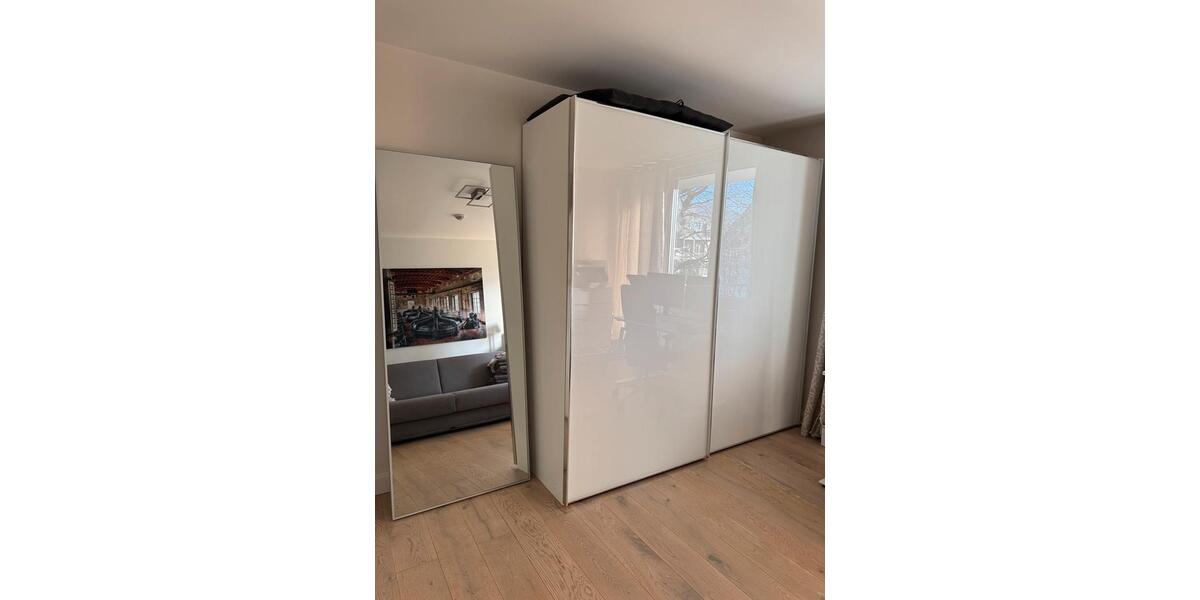 Etagenwohnung Neuss Furth-Mitte - 2 Zimmer, 120 m&sup2;, 4.800&euro; | Angebot:24505328