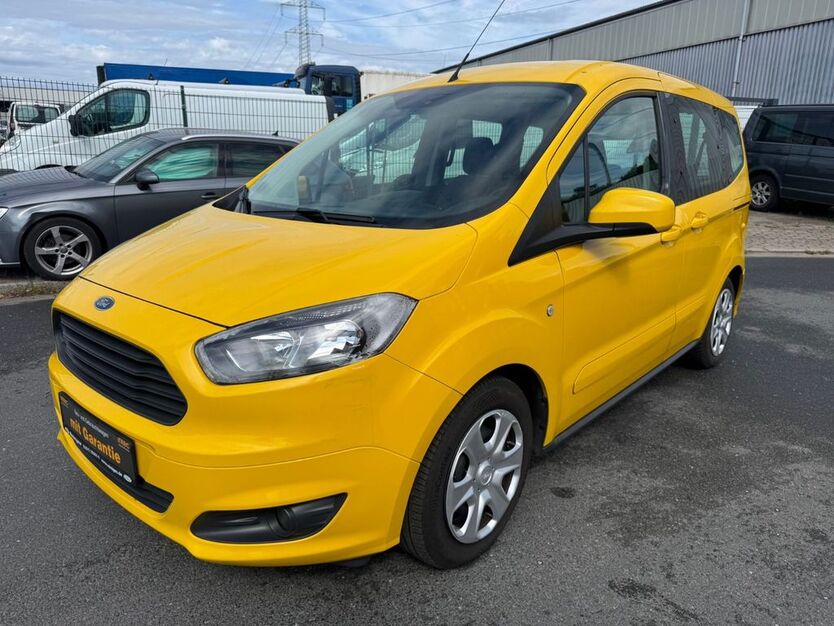 Ford Tourneo Courier 213.000 km 4.950 € Essen 45356