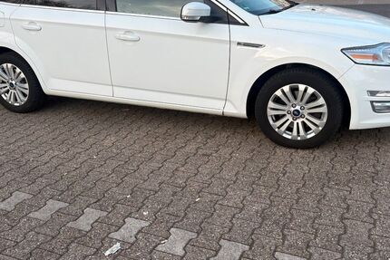 Ford Mondeo 107.265 km 5.400 &euro; Köln 50767