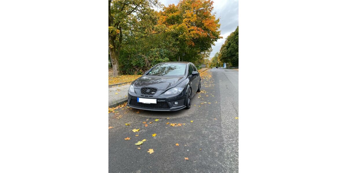 Seat Leon 210.000 km 4.900 &euro; Remscheid 42857