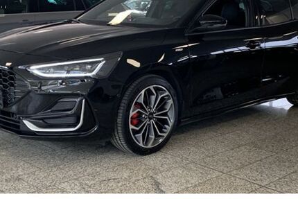 Ford Focus 36.992 km 21.985 &euro; Wuppertal 42329