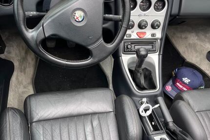 Alfa Romeo Spider 49.000 km 12.900 &euro; Köln 50829