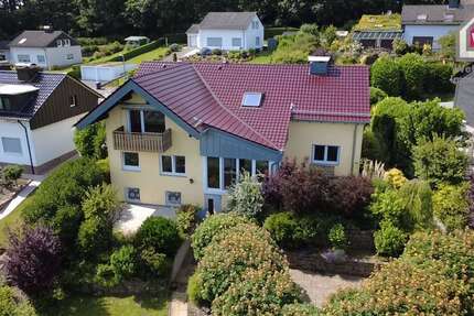 Haus Ennepetal - 8 Zimmer, 223 m&sup2;, 688.000&euro; | Angebot:26974140