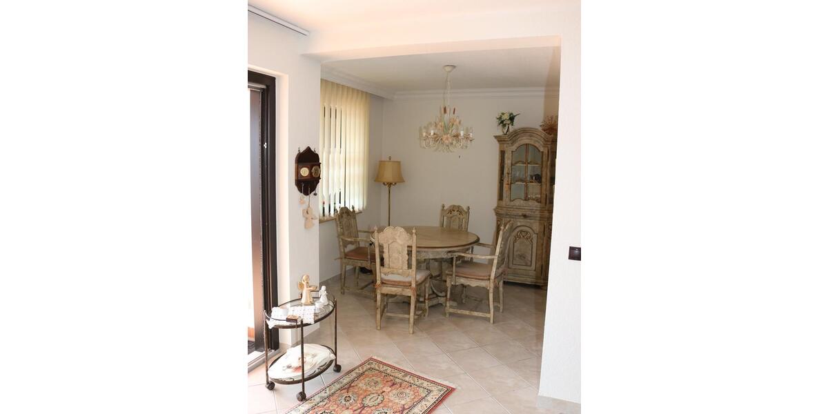 Etagenwohnung Leverkusen Bergisch Neukirchen - 4 Zimmer, 126 m&sup2;, 360.000&euro; | Angebot:23386829