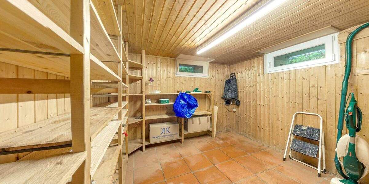 Mehrfamilienhaus, Wohnhaus Ratingen Homberg - 8 Zimmer, 220 m&sup2;, 990.000&euro; | Angebot:24825897