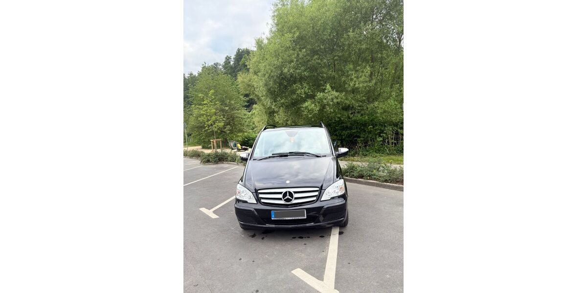 Mercedes-Benz Viano 192.000 km 18.000 € Düsseldorf 40225